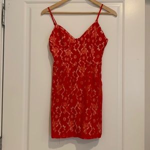 Super down size XS red lace dress